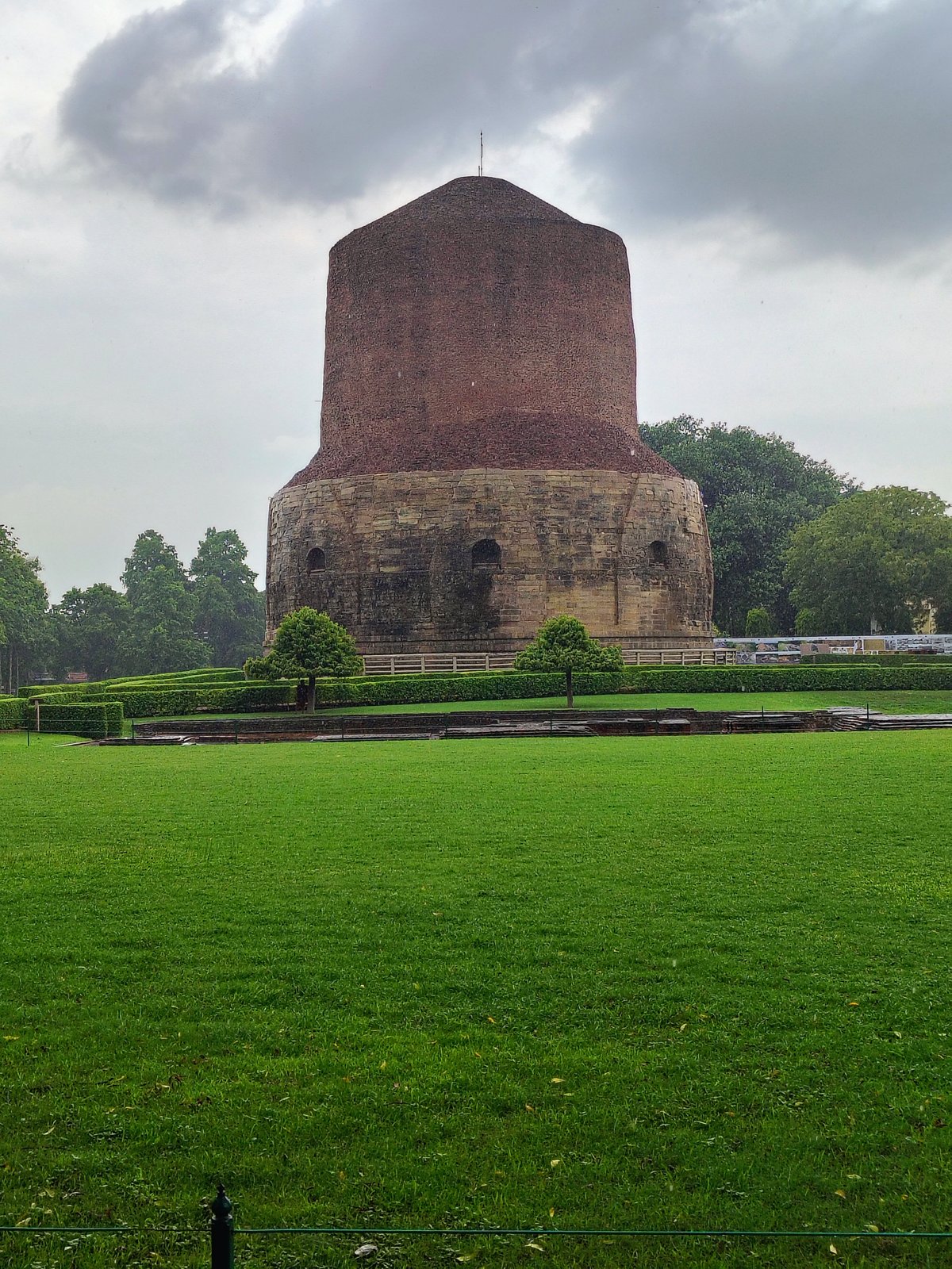 Dhamek Stupa, Sárnáth