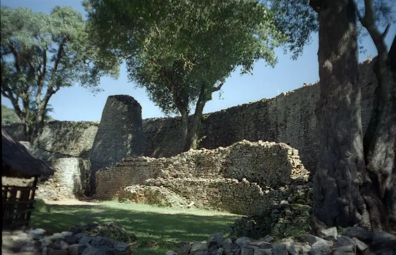 Zimbabwe — chapter photograph: From Great Zimbabwe to independence
